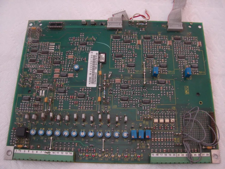 Siemens T89110-E3175-A100 Control Board T89110-E3175-B100-B