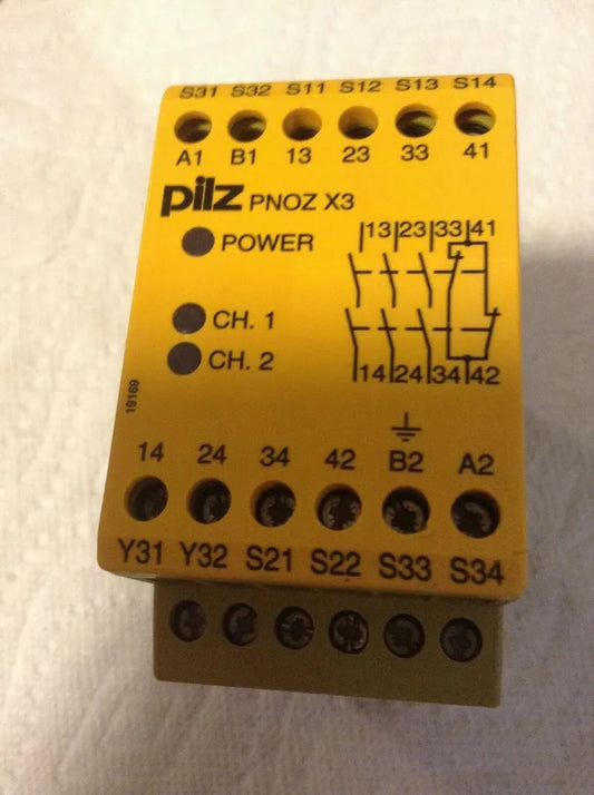 Pilz 774318 Safaty Relay PNOZX3