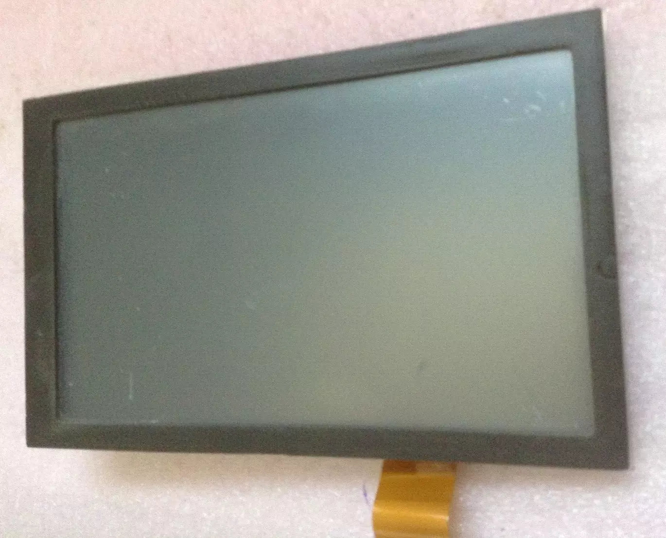 Sharp LQ070Y3DG1A Display