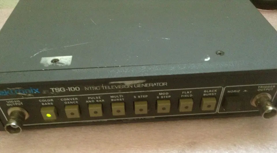 Tektronix TSG-100 NTSC Television genertaor